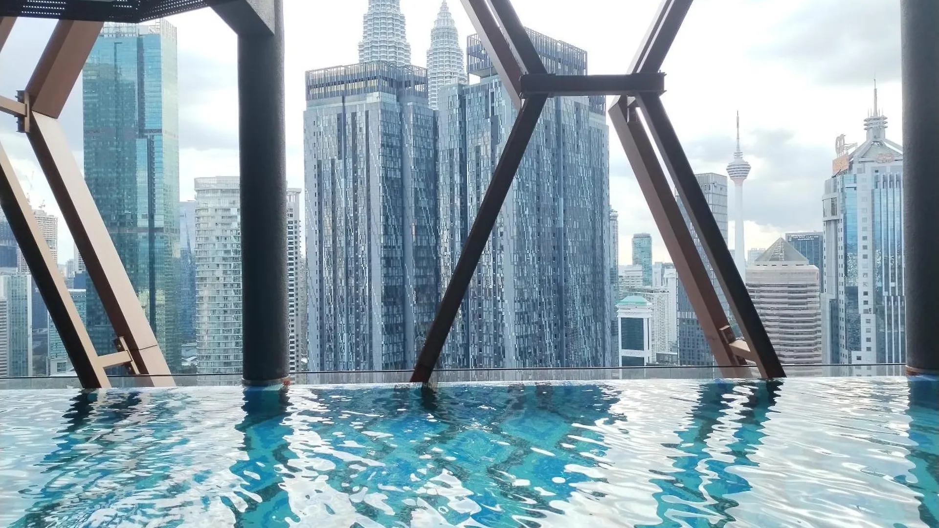 Scarletz Suite Klcc By Starworld Suite 쿠알라룸푸르 아파트