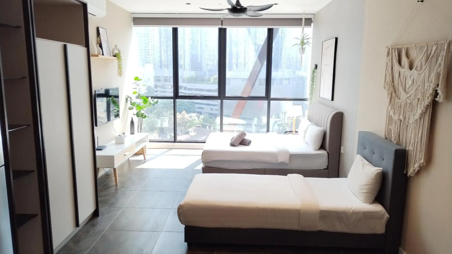 Scarletz Suite Klcc By Starworld Suite Kuala Lumpur Apartment